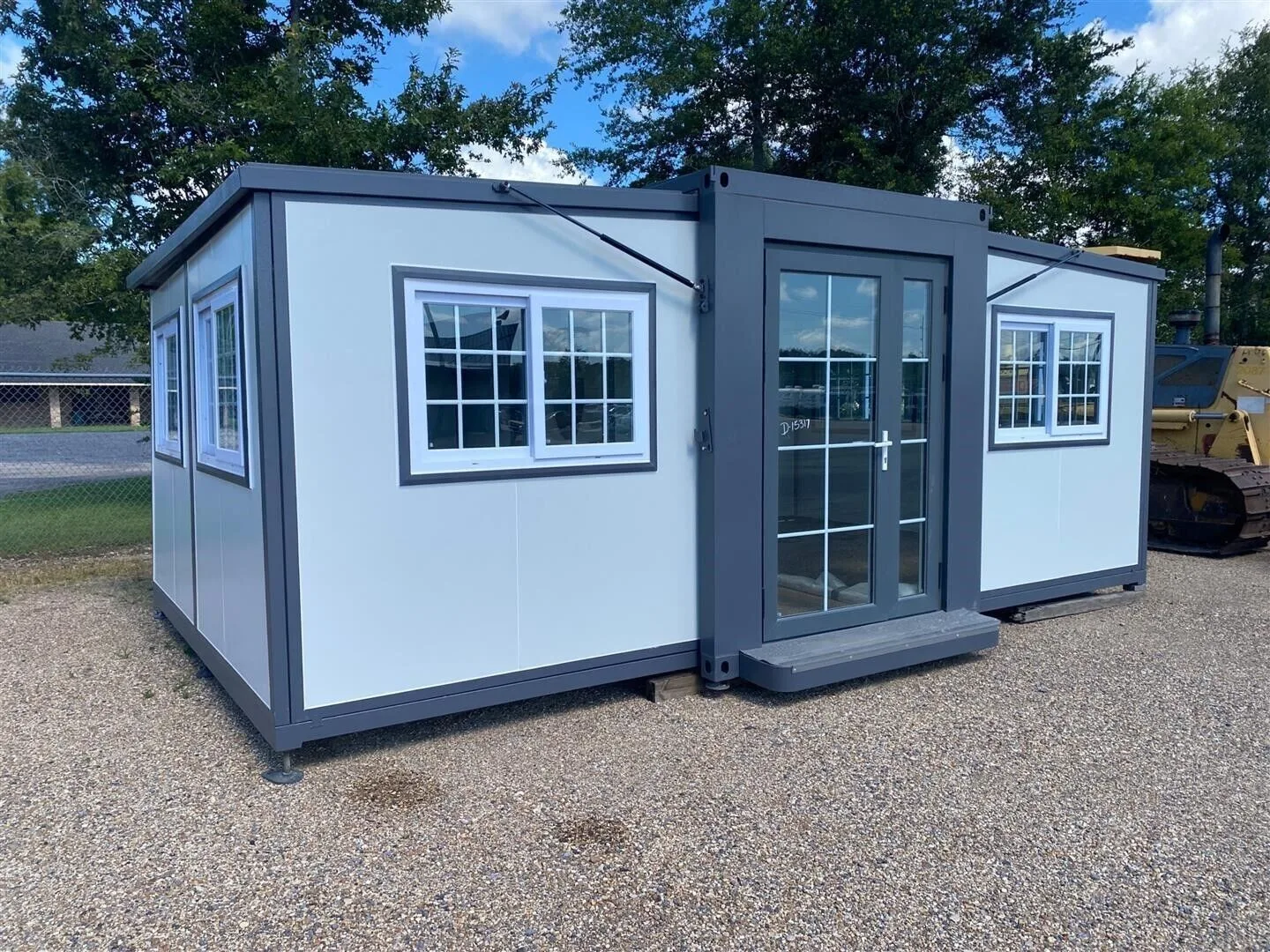13x20X8ft Bastone Mobile Expandable Prefab House Tiny House w/Bathroom Shower