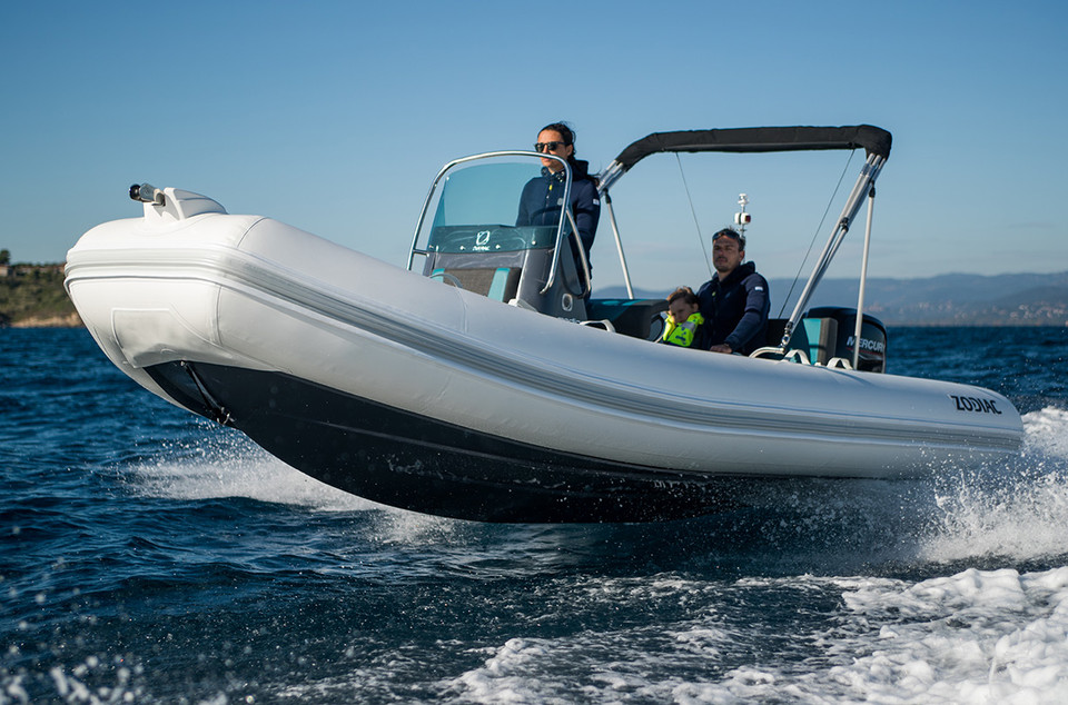 Zodiac MEDLINE SERIES | 2022 Medline 580 with Yamaha Four Stroke